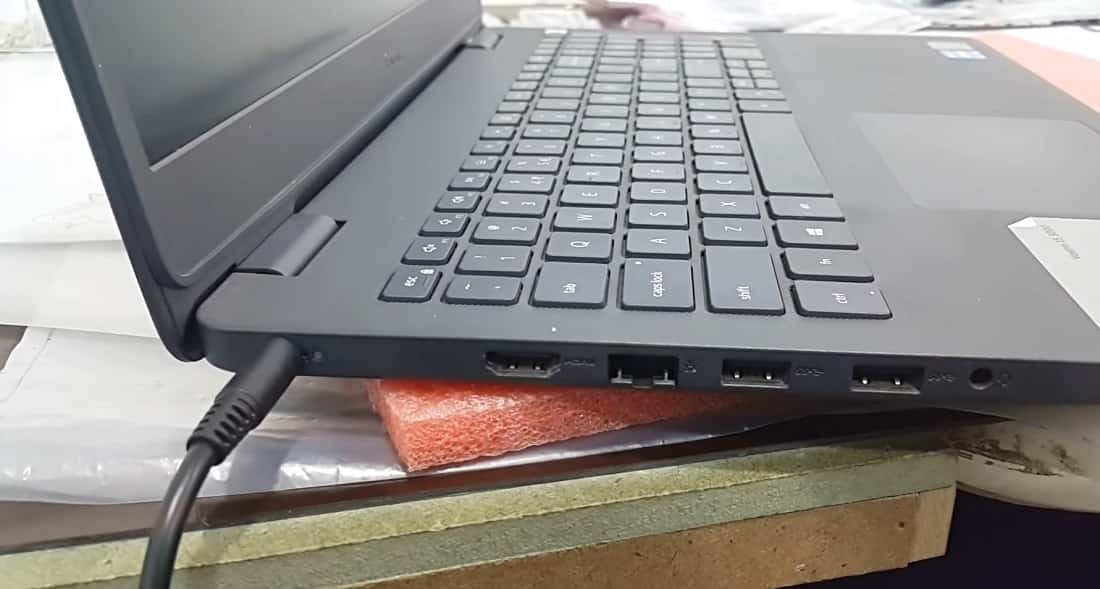 Laptop plugged in not charging